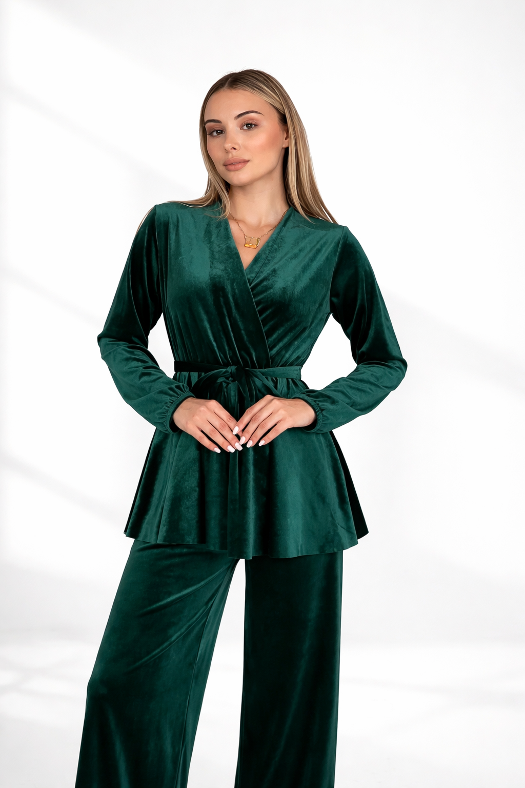 Costum Elegant pentru Femei 2026